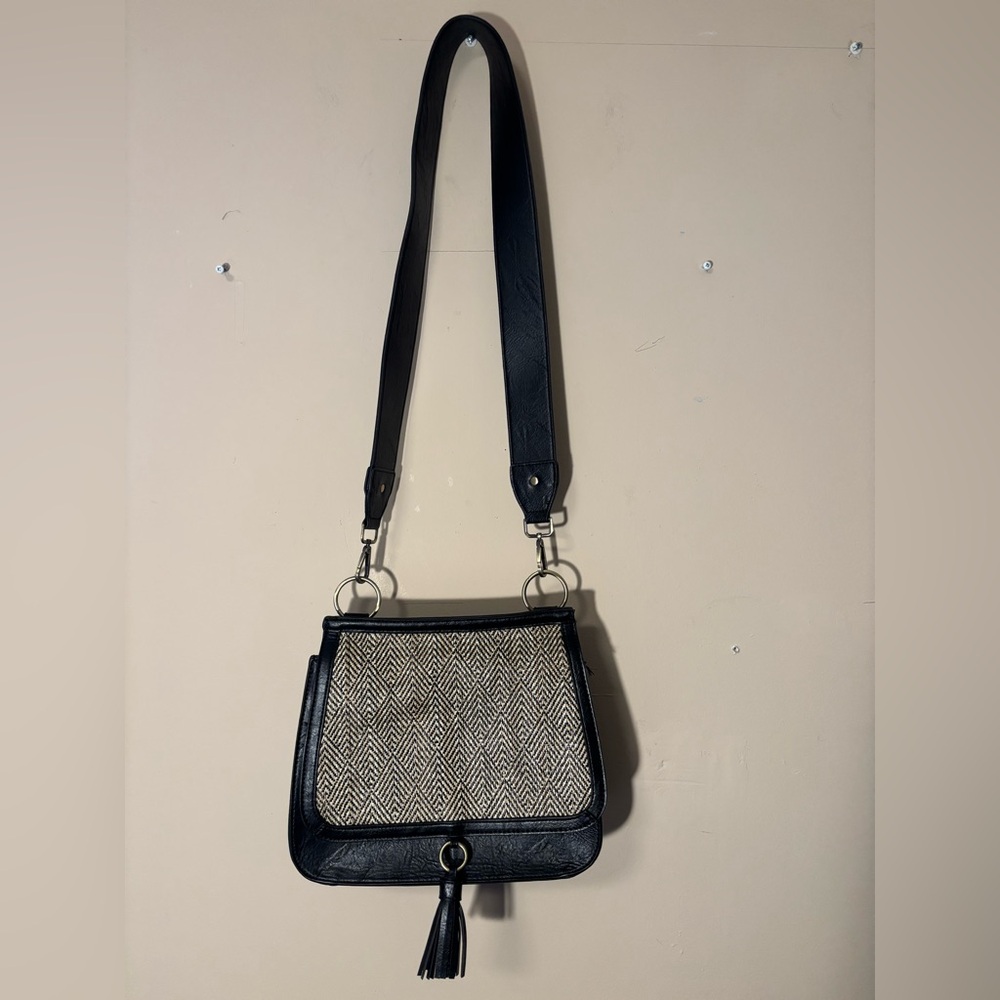 Jen & Co Black and Cream Shoulder Bag